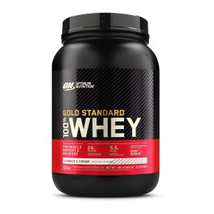 100% WHEY PROTEIN 2 LBS COOKIES & CREAM – OPTIMUM NUTRITION 10 Envase de proteína en polvo Gold Standard 100% Whey de Optimum Nutrition, sabor galletas y crema. Contiene 24 gramos de proteína por porción y 5.5 gramos de BCAA. Ideal para la recuperación muscular y el aumento de masa magra. Su diseño moderno y atractivo destaca en cualquier gimnasio o cocina. Perfecto para quienes buscan un suplemento de alta calidad para mejorar su rendimiento deportivo.