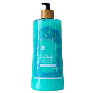 ACONDICIONADOR SPIRULINA 700 ML PROFESIONAL – NATURAL CENTER 14 Acondicionador Natural Center con Spirulina, diseñado para cabello con daño y resistencia. Envase de 700 ml, ideal para fortalecer y nutrir el cabello. Su fórmula profesional ayuda a mejorar la textura y el brillo, proporcionando un tratamiento efectivo para cabellos secos y dañados. Perfecto para uso diario y adecuado para todo tipo de cabello.