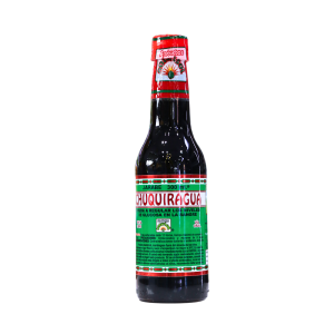 CHUQUIRAGUA 300 ML – NATURISOL 6 Botella de Chicha Huquiragua, una bebida tradicional de origen ecuatoriano. La etiqueta presenta un diseño colorido con predominancia del verde, rojo y blanco. Este producto es conocido por su sabor único y su preparación artesanal, ideal para acompañar comidas típicas. La botella tiene un formato de 355 ml, perfecta para disfrutar en reuniones y celebraciones.