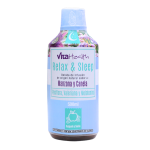Botella de 500 ml de Relax & Sleep de VitaHealth, una infusión natural que combina manzana y canela, diseñada para promover la relajación y mejorar la calidad del sueño. Contiene ingredientes como pasiflora, valeriana y melatonina, ideales para aliviar el estrés y facilitar el descanso. Perfecta para quienes buscan un sueño reparador de manera natural.