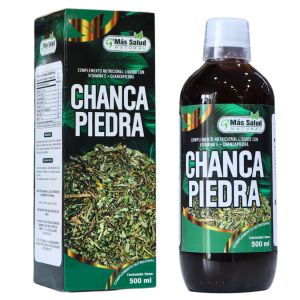 CHANCAPIEDRA 500 ML – MÁS SALUD NATURAL 8 Complemento nutricional Chanca Piedra de 500 ml, elaborado con hierbas naturales y enriquecido con vitaminas. Este producto es conocido por sus propiedades para apoyar la salud renal y la eliminación de cálculos. Ideal para quienes buscan un enfoque natural para el bienestar. Presentado en un envase de botella y caja, destaca por su diseño atractivo y su fácil uso.