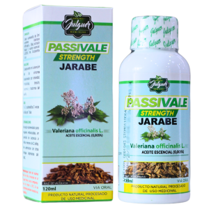 PASSIVALE JBE 120 ML – JULGUER 24 Jarabe Passivale Strength de Julgan, elaborado con extracto de Valeriana officinalis, en presentación de 120 ml. Este producto natural es ideal para promover la relajación y mejorar la calidad del sueño. Se recomienda su uso oral y está indicado para el manejo del estrés y la ansiedad. Su fórmula incluye aceite esencial de valeriana, reconocido por sus propiedades calmantes. Perfecto para quienes buscan un enfoque natural para el bienestar emocional.